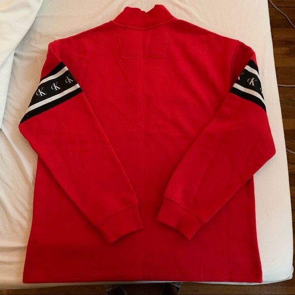 Calvin Klein Quarter Zip - Picture 2 of 3